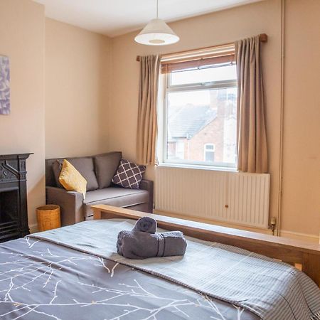 I'M Your Host - Westcotes Stay Leicester Room photo